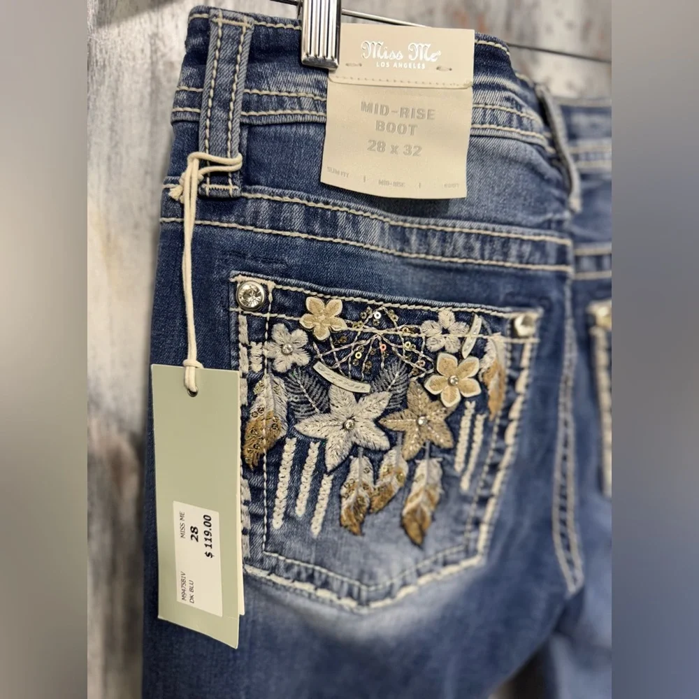 Miss Me Mid-Rise Bootcut Jeans Size 28x32 - Picture 8 of 11